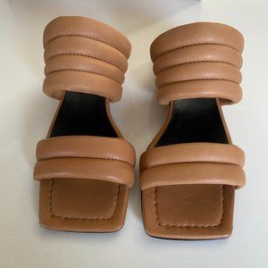NWB Marcella New York Korin Sandal